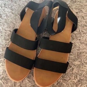 Platform black sandals